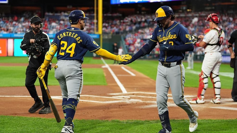 Yelich, Turang homer as Brewers win 99th game of season, beating Philadelphia 4-1 — Fox 11 Green Bay Sports