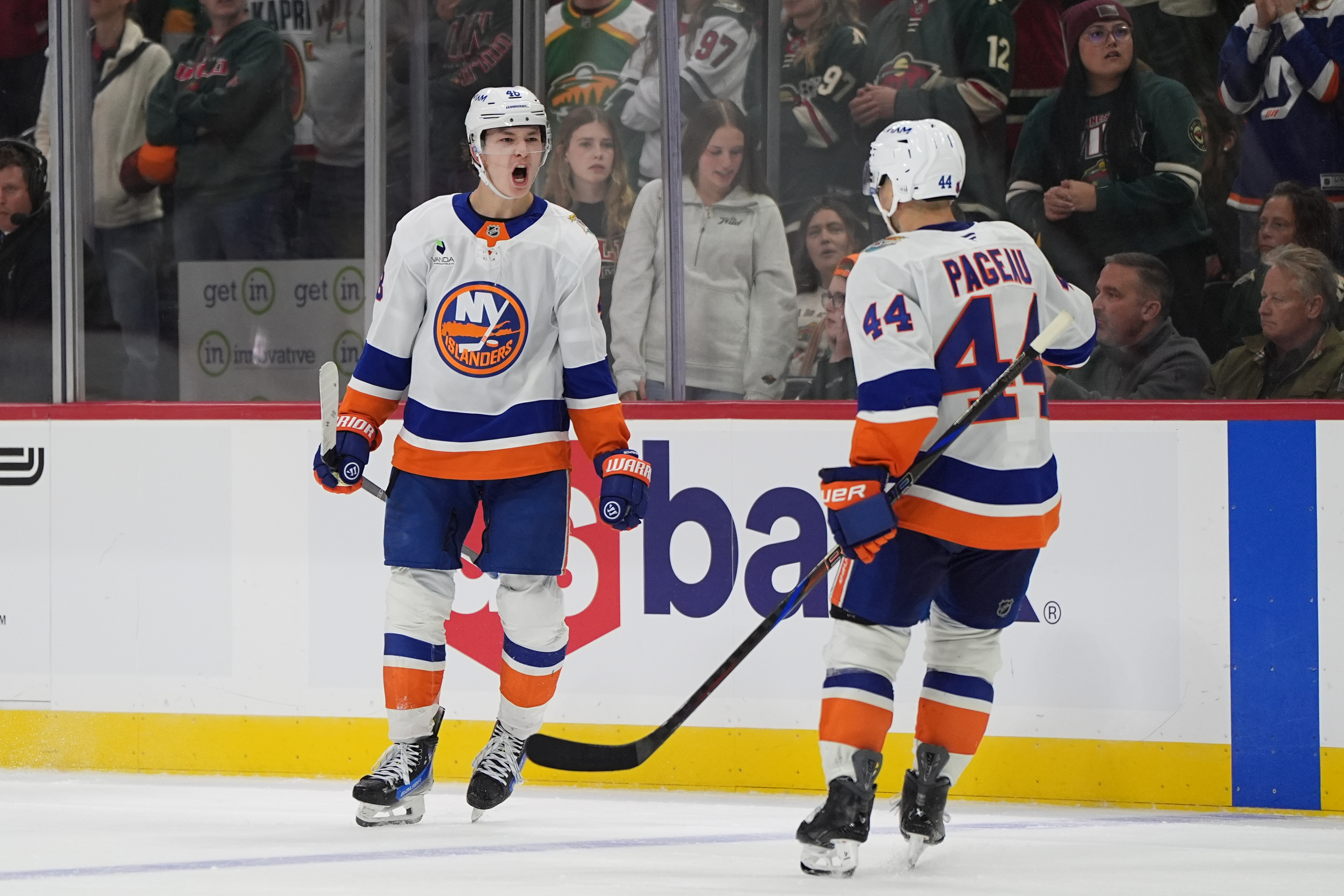 Schaefer scores his 2nd goal of the game in OT to lift Islanders past Wild, 4-3 — Minot Sports news